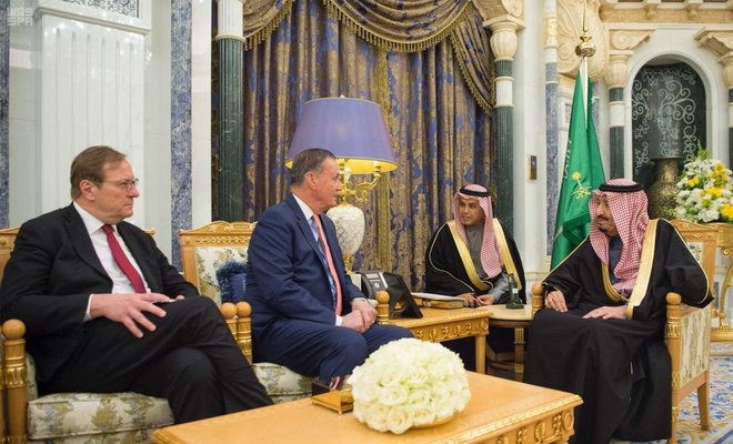 Saudi Arabia’s King Salman meets chairman of Atlantic Council